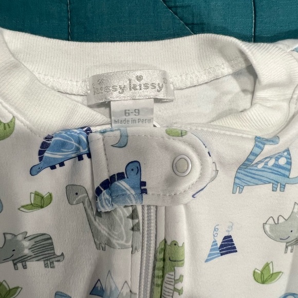 Boys Kissy Kissy pajamas size 6-9 - Picture 2 of 2